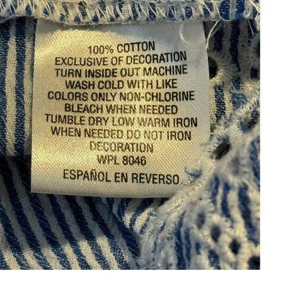 Style & Co Women’s Medium Blue & White Eyelet Hem Smocked Tunic - Picture 7 of 7